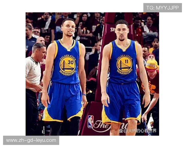 2016年总决赛第七场：勇士在最后几秒通过“水花兄弟”库里和汤普森的三分完成逆转，以赛季最精彩的逆转之一结束，勇夺总冠军。